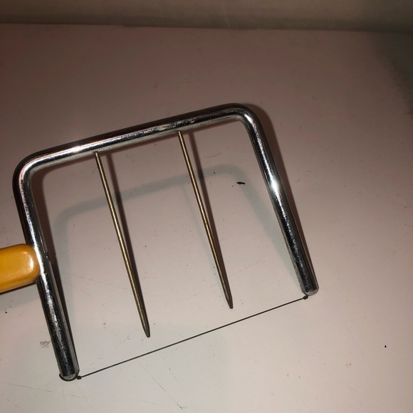 Vintage Bakelite Plastic Handle Kitchen Utensil Cheese Slicer Cutter. Preowned - Picture 3 of 4